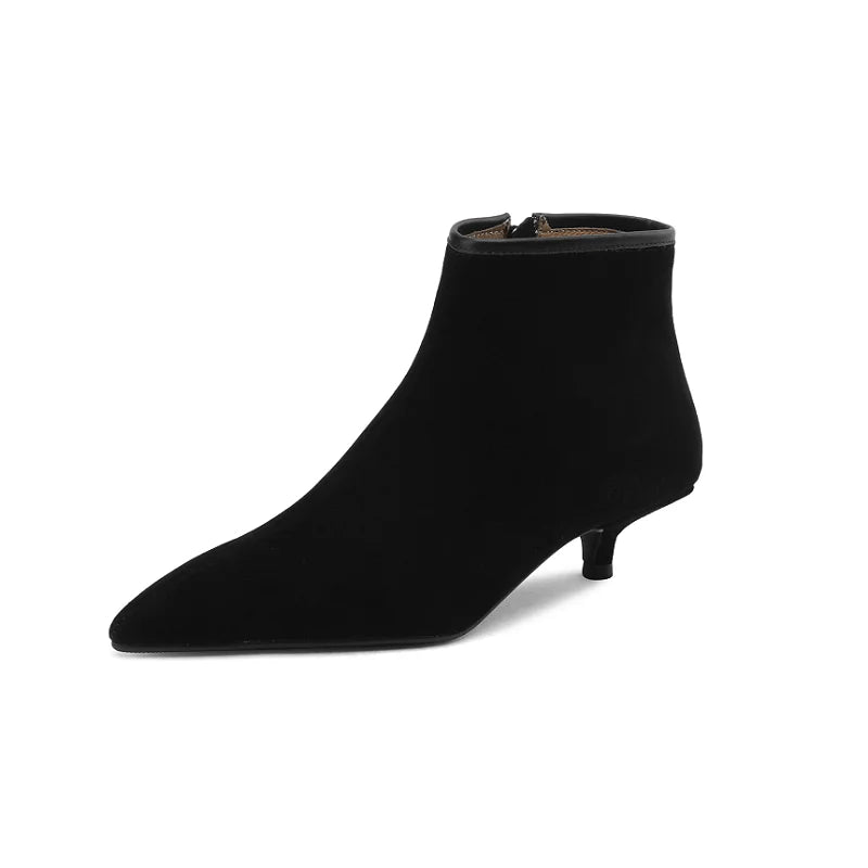 Belisora | Pointy Ankle Boots