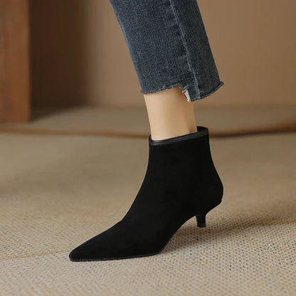 Belisora | Pointy Ankle Boots