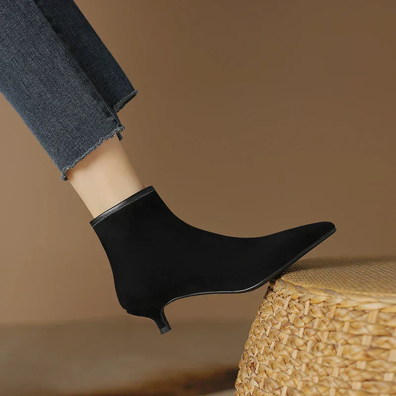 Belisora | Pointy Ankle Boots